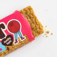 20x90g Ma Baker Giant Bar - Mixed Berry